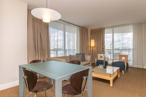 Zimmer, 2 Schlafzimmer | Wohnbereich