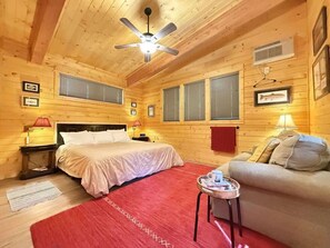 2 bedrooms, WiFi, bed sheets - Two Moons Cabin* 2Br, 2Ba, 34 Miles to YNP (Island Park)