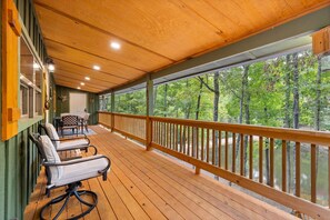 Cabin, 2 Bedrooms | Property grounds