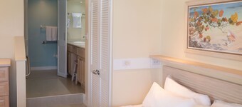 Sun View Villas at Paradise Island Beach Club