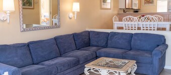 Deluxe Family With Ocean Views On World Famous Paradise Island 2 Bedroom Villa