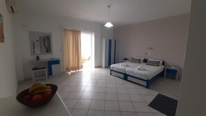 1 dormitori, planxa i posts de planxar, wifi gratuïta i roba de llit 