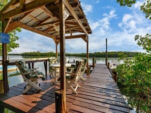 Outdoor dining - Welcome to DOCKTAILS - direct Bayfront - tropical private island - PRIVATE DOCK (Placida)