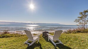 Property grounds -  Clara's Cottage, On Lake Michigan (Oostburg)