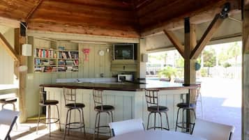 Bar (en el alojamiento)