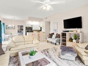 Smart TV - The Horizon Hideaway • Walk To The Beach! (Jupiter)