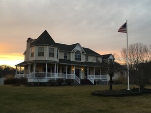Exterior - Bellport Brookhaven Hamlet, near Hamptons, Fire Island NY (Brookhaven)