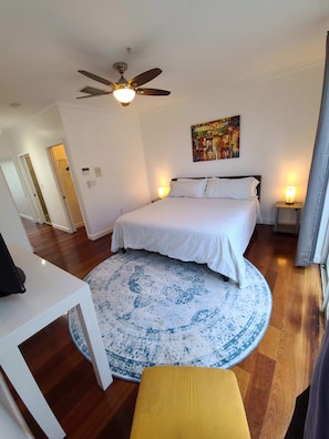 Iron/ironing board, WiFi, bed sheets