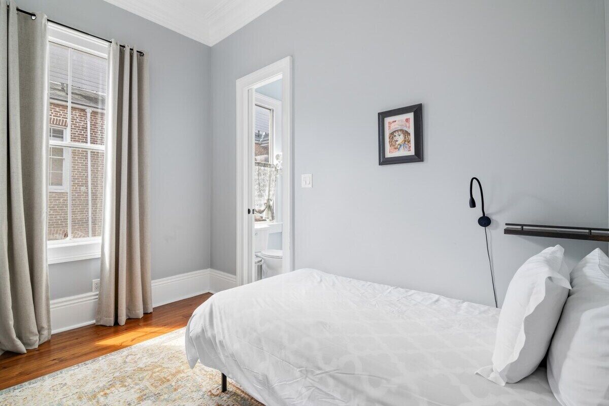 Bedroom 4 - Queen and twin Daybed - ensuite bath