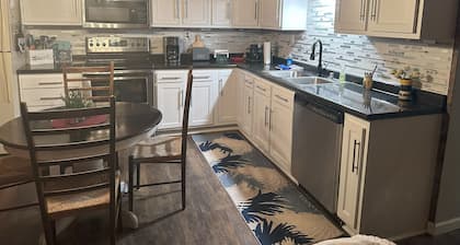 Lake Front 3 Bedroom cabin with FREE use of pontoon.