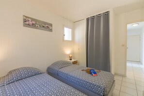 2 chambres, fer et planche à repasser, Wi-Fi gratuit