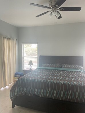 5 bedrooms, desk, iron/ironing board, free WiFi