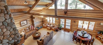 Eagle's Landing- Beach Front Log Home  - RARE FIND on Beautiful Woman Lake!