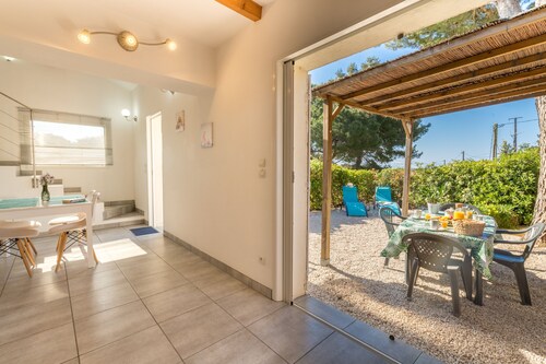 La Bastide, duplex villa at 300m from the sea