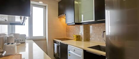 Fridge, microwave, oven, dishwasher