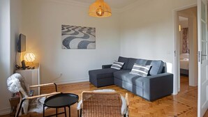 Living area - Cosy 1 BDR Apt Belem Sleeps 4 (Lisboa)