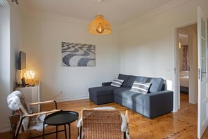TV - Cosy 1 BDR Apt Belem Sleeps 4 (Lisboa)