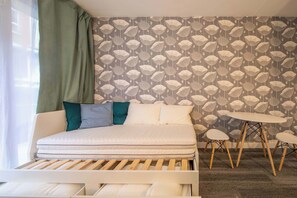 Interior - Modern & Central Studio Home in Paris (Paris)