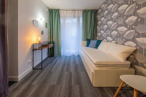 Unclassified image, 4 of 20, button - Chic and Central Studio Apartment in Paris (Paris)