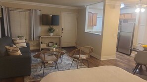 1 quarto, Wi-Fi de cortesia, roupa de cama