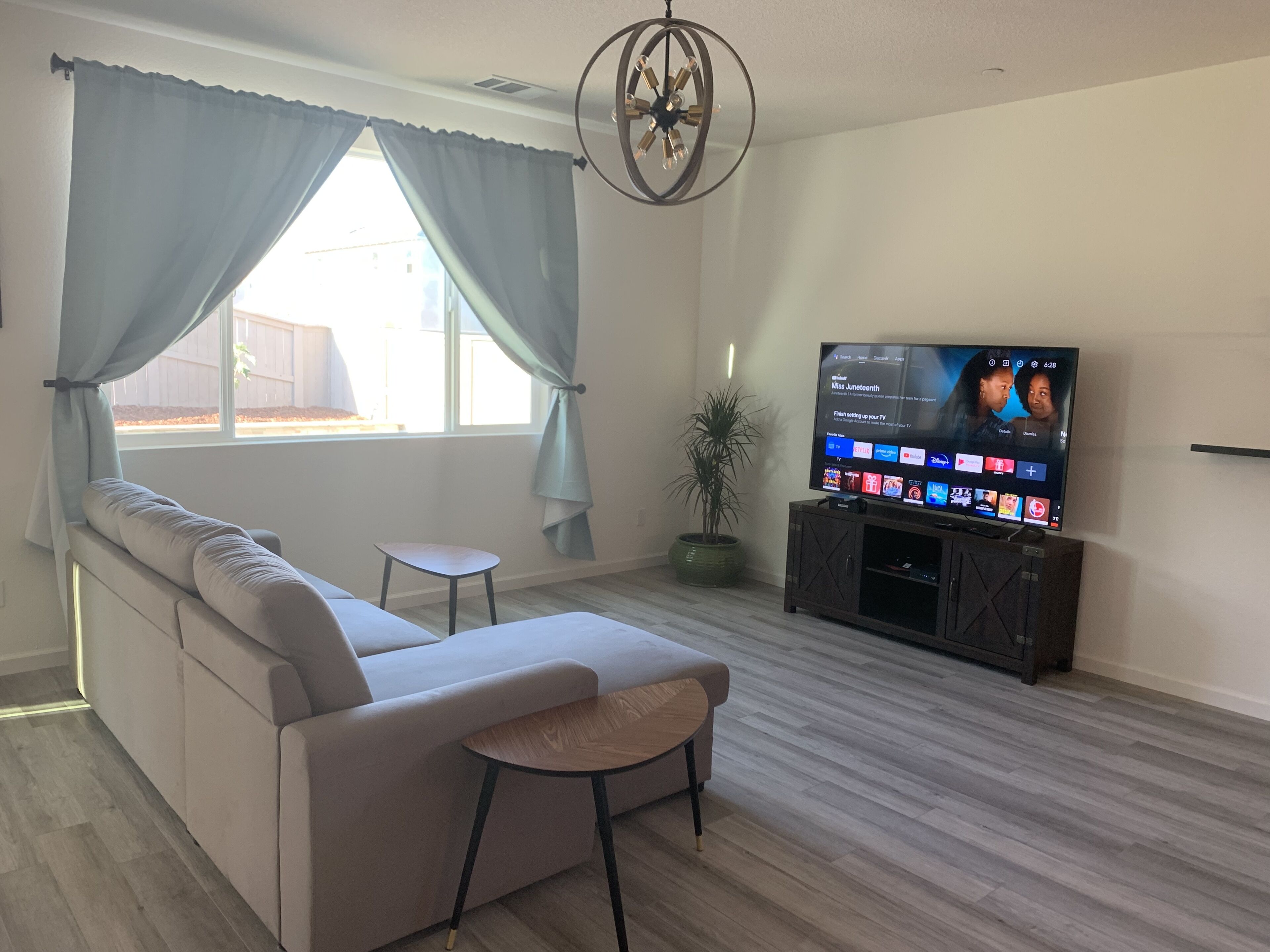 TV connectée, cheminée