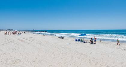 Newly Renovated Beach House | 1 Block to Beach | Sunny & Relaxing | Walk to all the Fun!