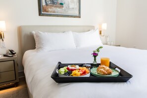 Khu vực ăn uống tại phòng