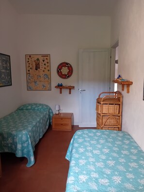 2 quartos, Wi-Fi de cortesia, roupa de cama