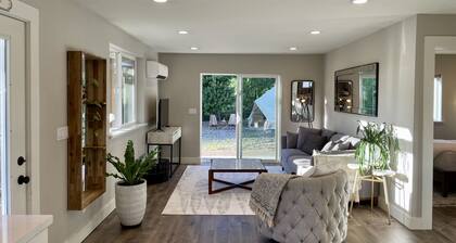 Private Countryside Home & Seasonal Glamping Tents - ZEBRA Farm tour!