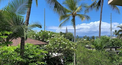 Great in town location for this 1 bedroom condo with ocean view