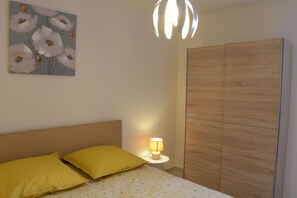 3 chambres, fer et planche à repasser, Wi-Fi gratuit