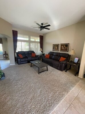 Livingroom - Sunny Baja Retreat (Sun City West)