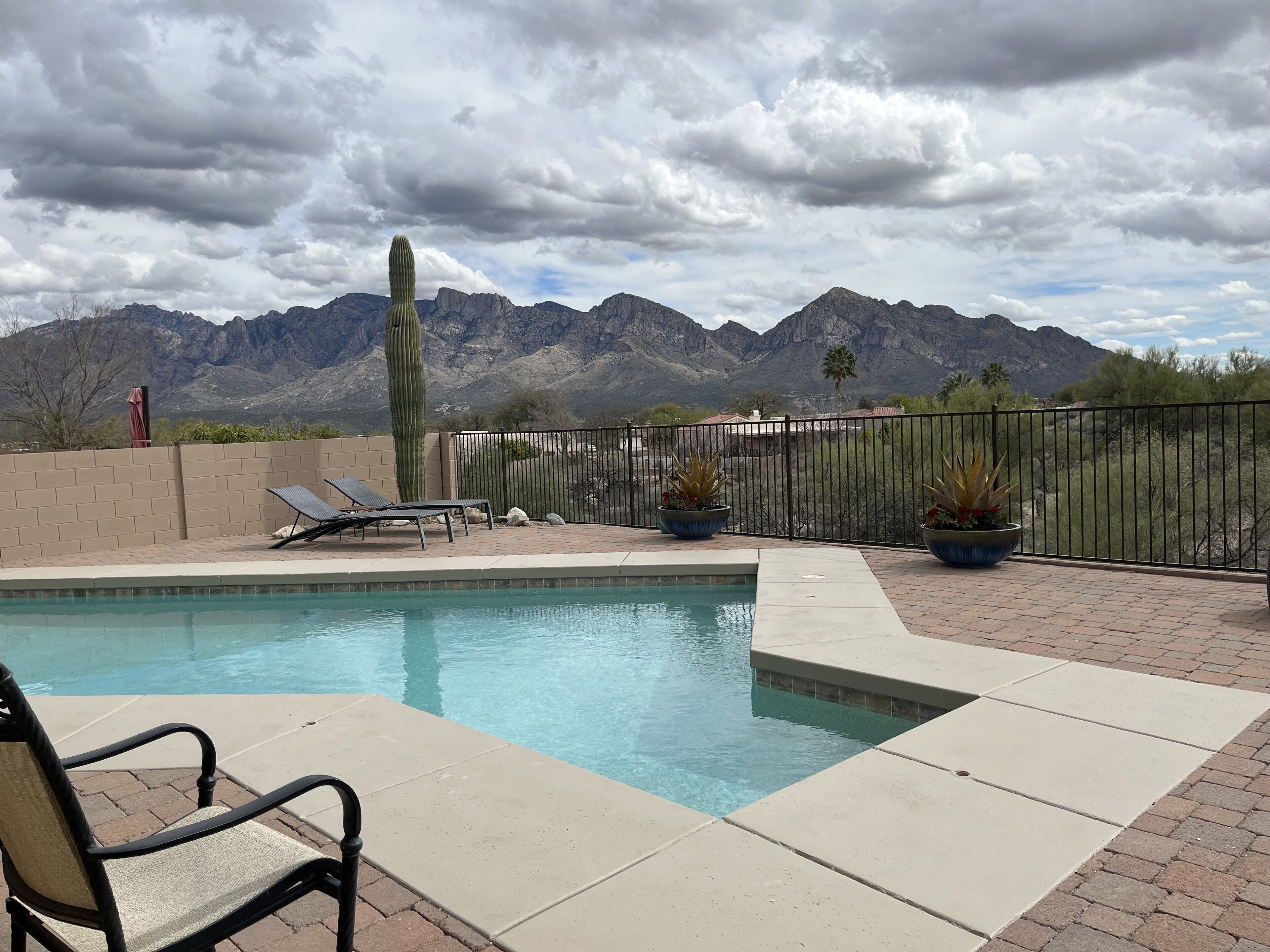 Newly Listed Breathtaking Mountain View Vacation Home with Outdoor Pool