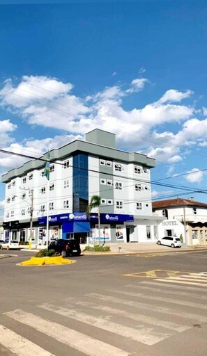 Fachada de la propiedad