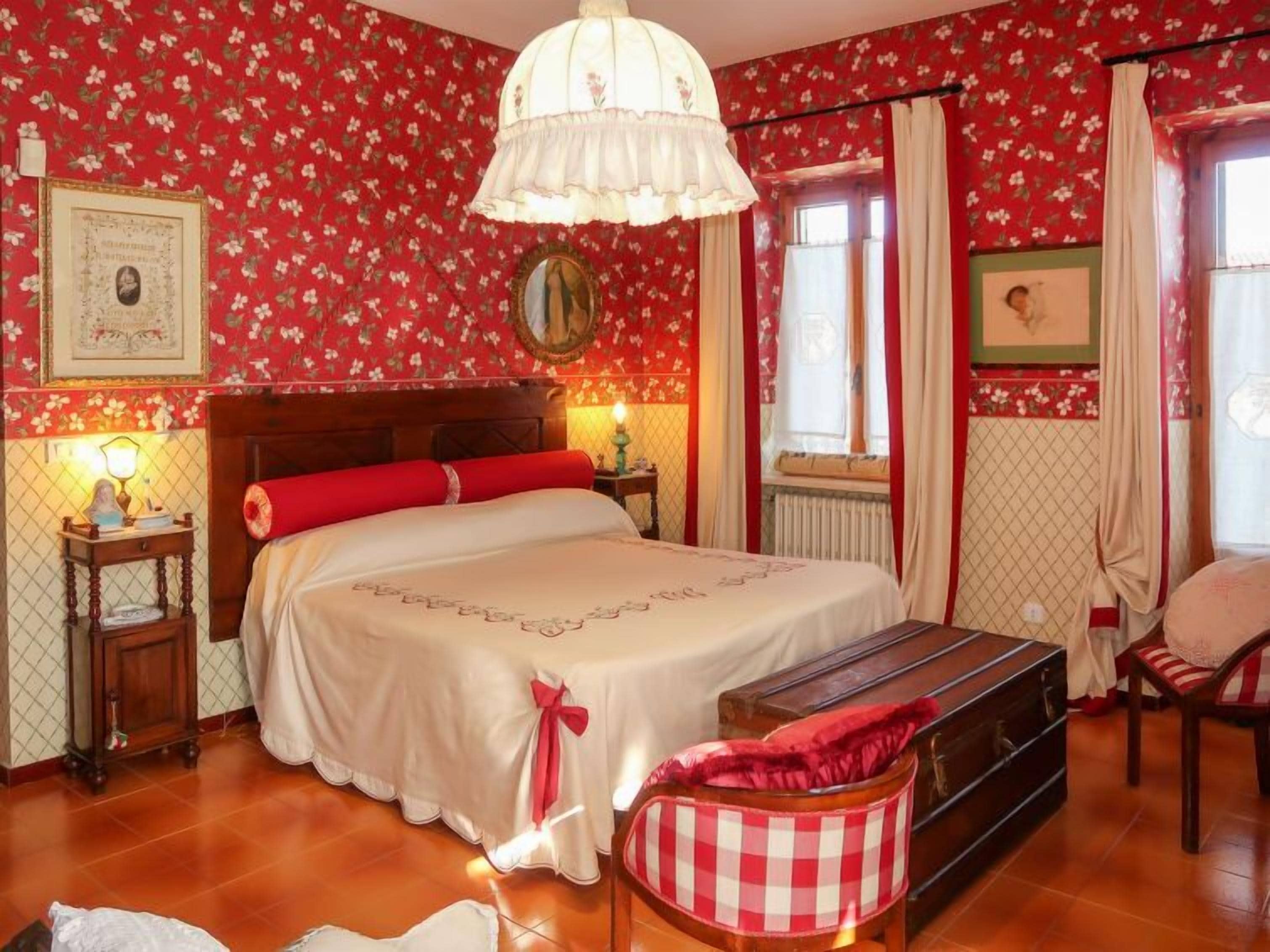 2 Schlafzimmer, Schreibtisch, kostenloses Internet