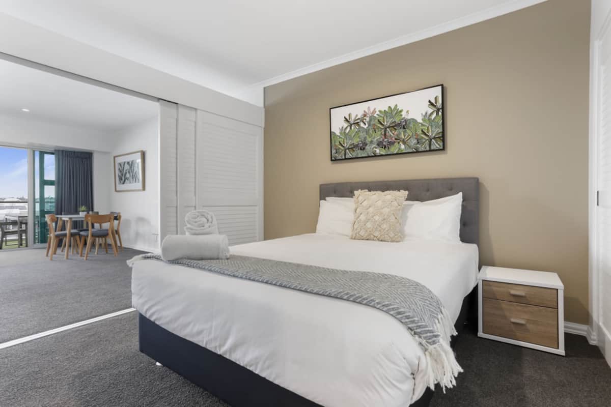 1 Bedroom Harbourside View Deluxe