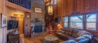 On Any Sunday - stunning views, perfect location, pool table & pet friendly!