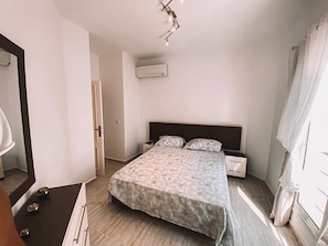 2 Schlafzimmer, Bügeleisen/Bügelbrett, WLAN, Bettwäsche