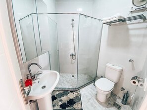 Baignoire, serviettes fournies