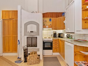 Réfrigérateur, micro-ondes, lave-vaisselle