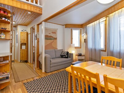 Hallantytär a2 paritalo by Interhome