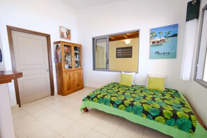 3 soverom, strykejern/-brett, wi-fi (inkludert) og sengetøy