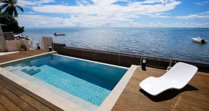 Villa Bella Vita ENJOY VILLAS / 3 bdrm with AC / 3 bath / pool+lagoon access