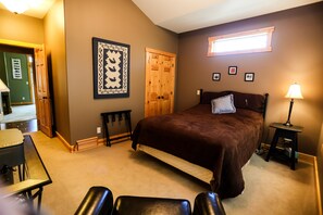 4 habitaciones, tabla de planchar con plancha y cuna de viaje 