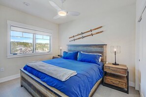 2 quartos, roupas de cama premium, escrivaninha