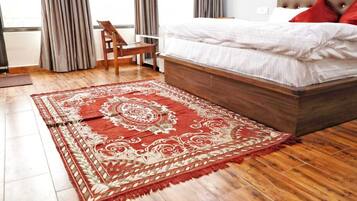 豪華客房 | 書桌、免費無線上網