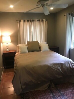 2 bedrooms, desk, iron/ironing board, free WiFi