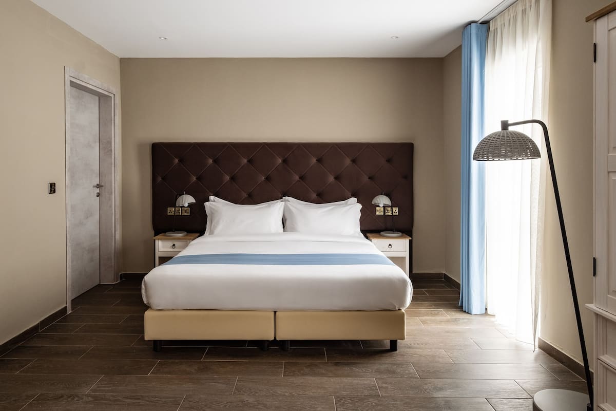 Chambre double (Deluxe King Room) | 1 chambre, coffre-fort, bureau