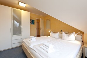 2 bedrooms, in-room safe, WiFi