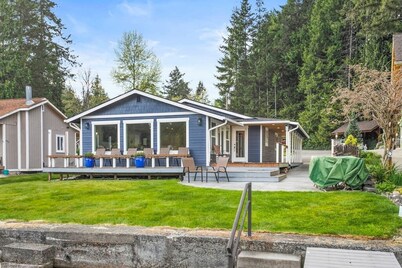 Idyllic Lakeside Getaway - Hidden Gem.